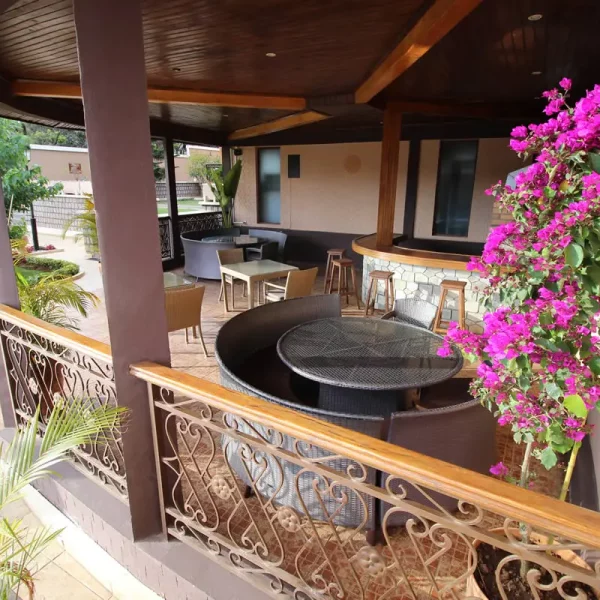 Intérieur du restaurant de l’hôtel 3 étoiles Royal Palace à Antsirabe